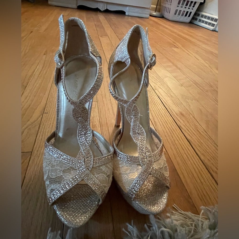 Gold heels size 7